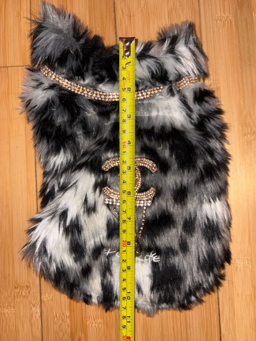 Pet Life Luxe 'Paw Dropping' Designer Gray-Scale Faux Mink Fur Coast, Bedazzled